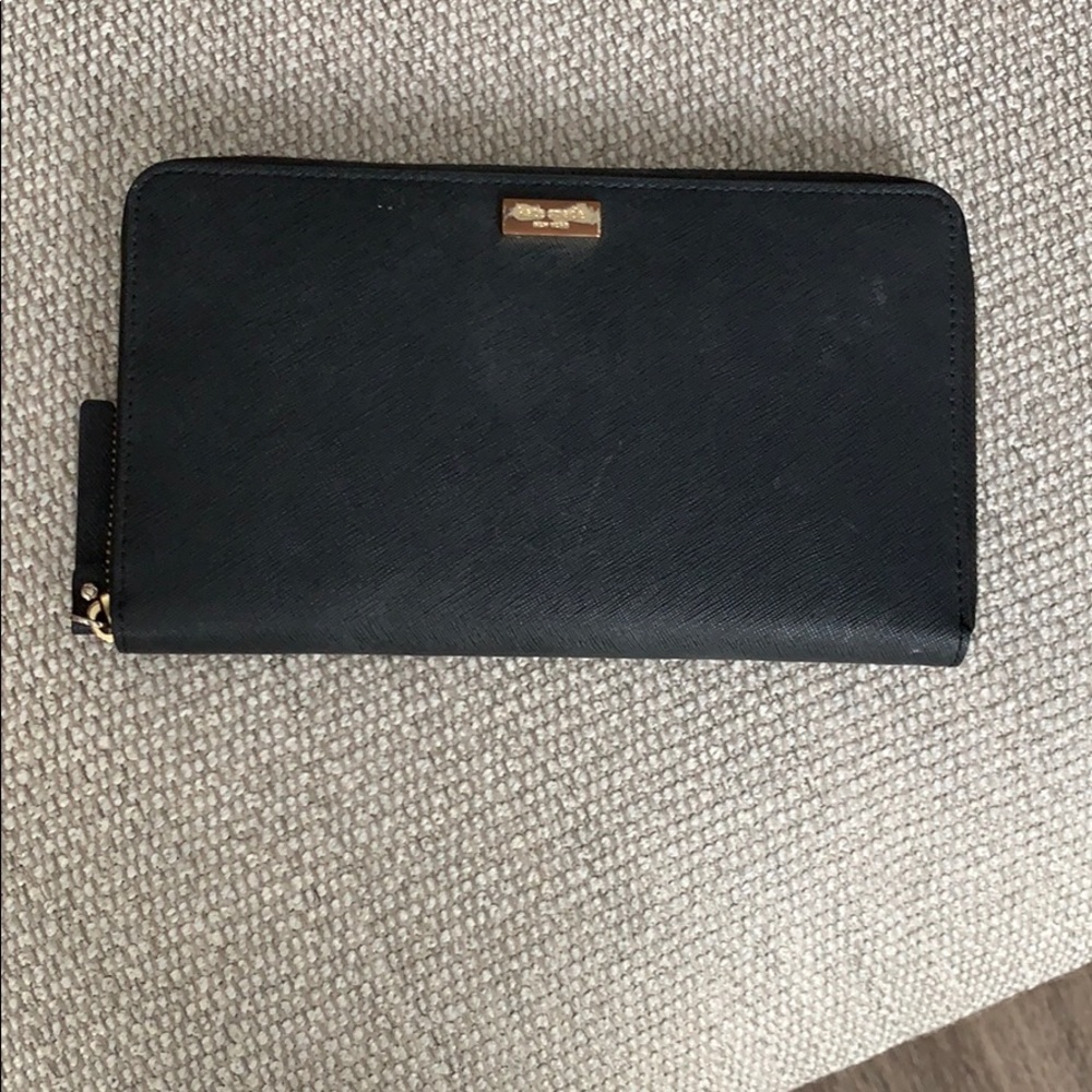 XL Kate Spade Wallet